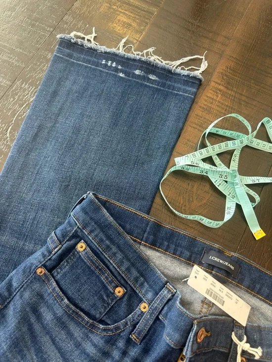 J. Crew Women's Dark Blue Cropped Raw-Hem Jeans Size 32 - Picture 8 of 9